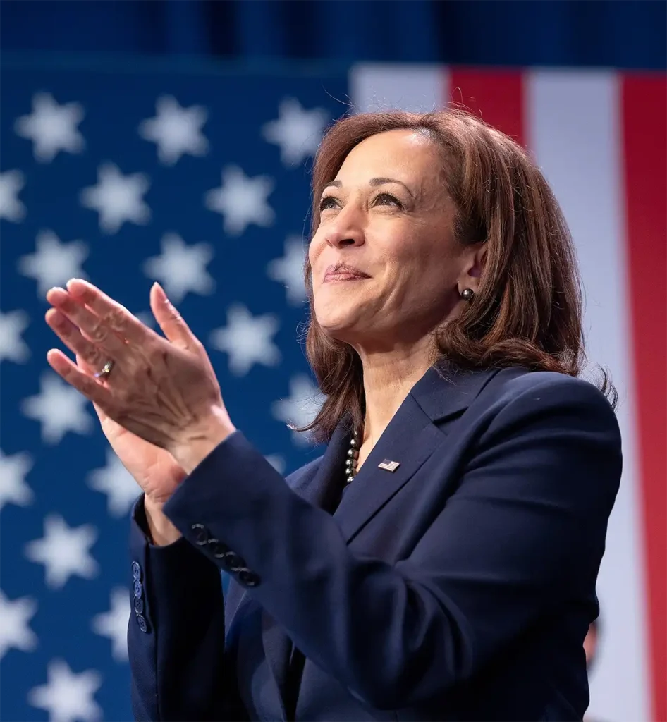 Kamala Harris clapping